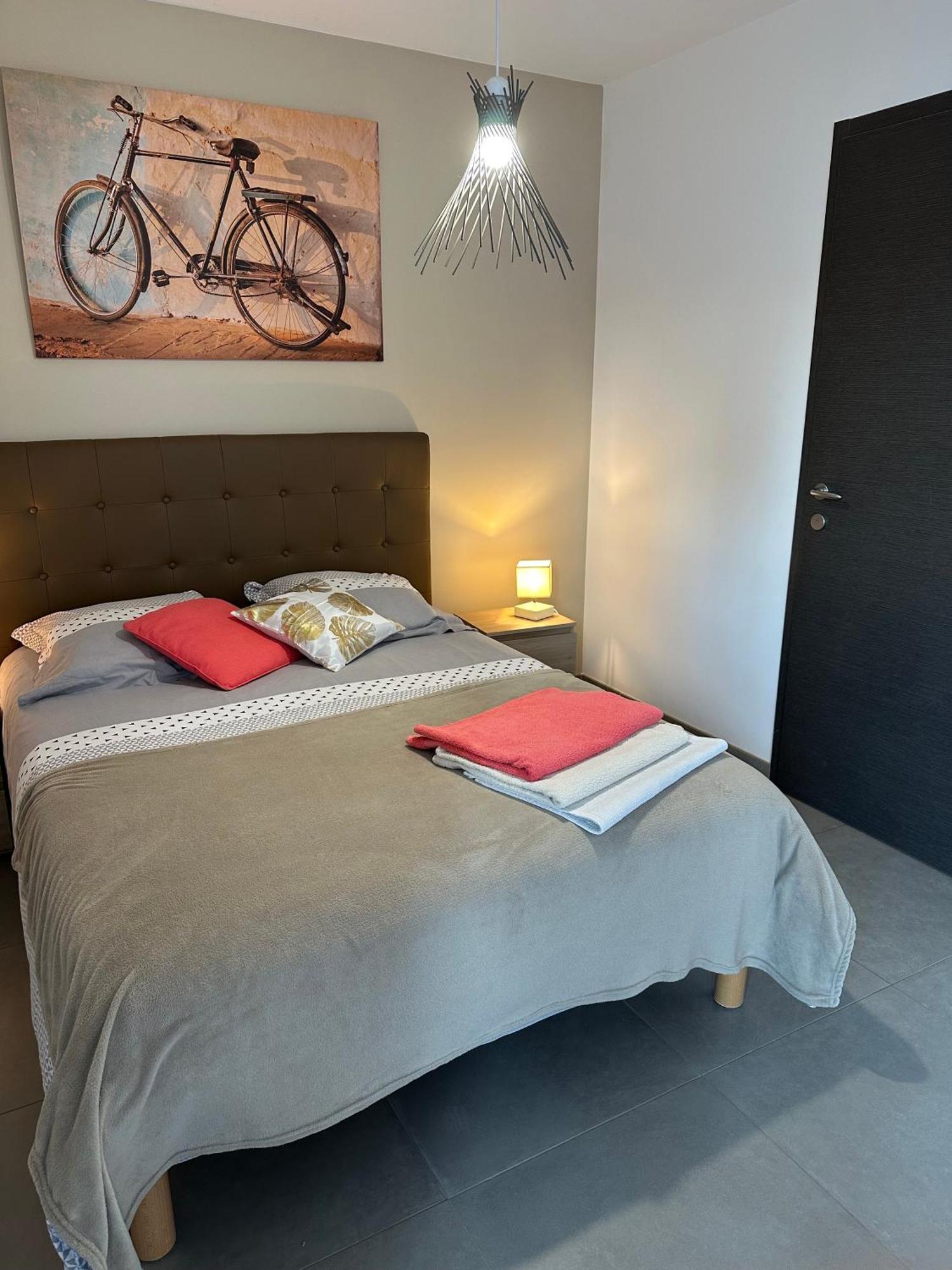 A La Belle Quatrieme Etoile Apartamento Annecy Exterior foto